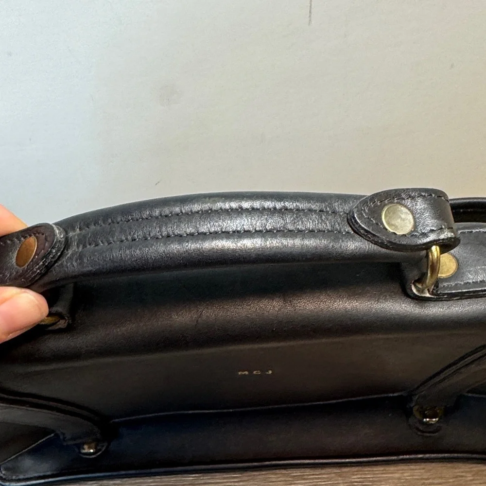 Vintage Black Leather Men's messenger Bag made in the USA 🇺🇸